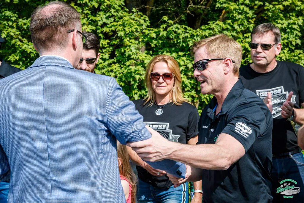 Medicross-Zentrum Orthopädie Sportorthopädie Unfallchirurgie Chirurgie Neckarsulm Boris Brand Steelers Meisterschaft DEL2