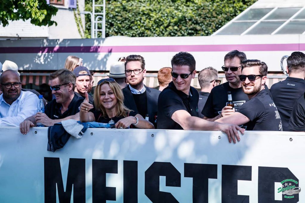 Medicross-Zentrum Orthopädie Sportorthopädie Unfallchirurgie Chirurgie Neckarsulm Boris Brand Steelers Meisterschaft DEL2